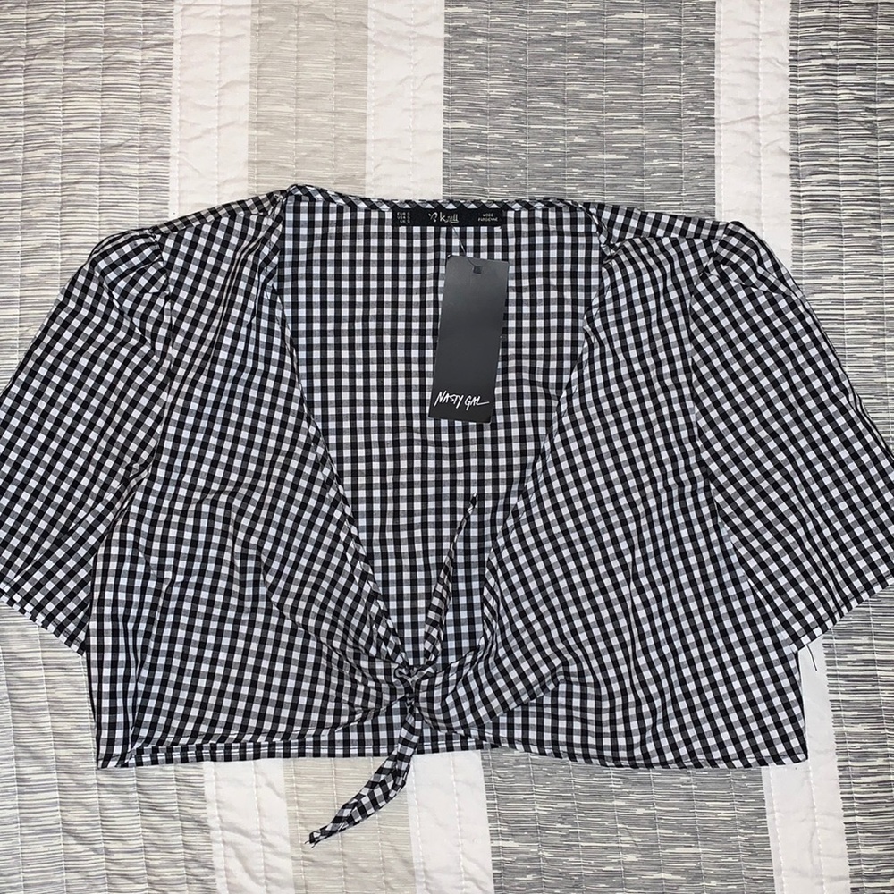 Tie Front Crop Top
